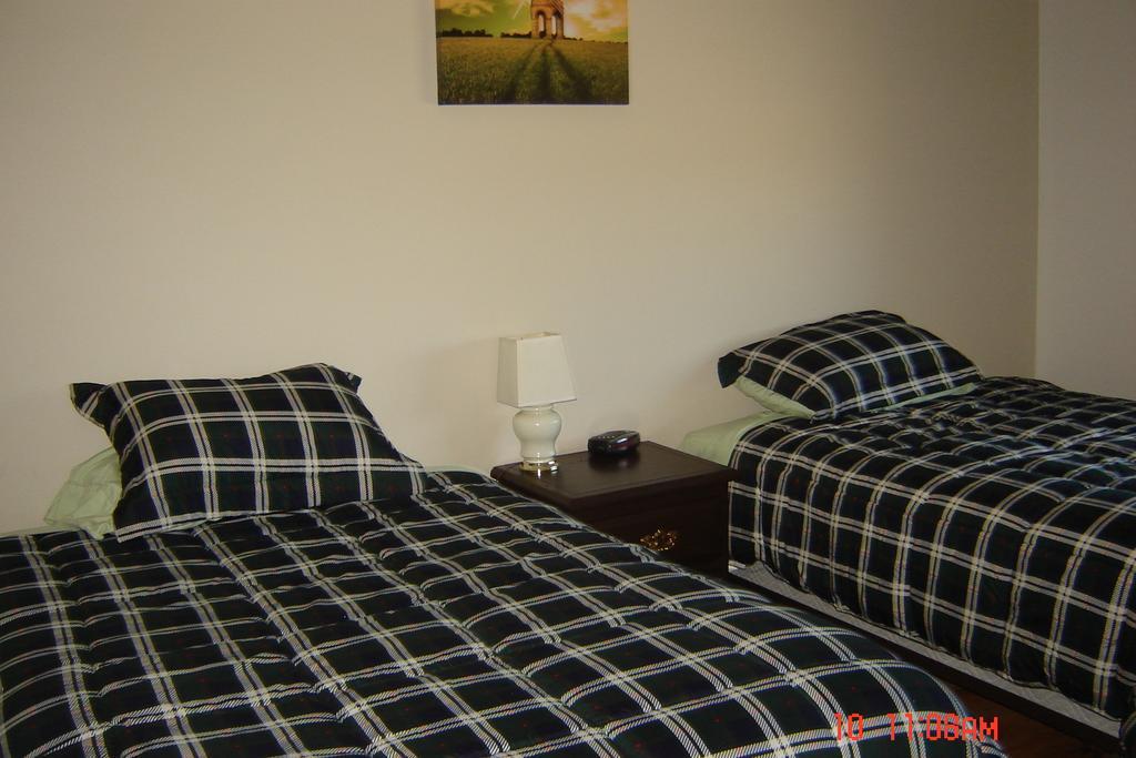 Midway Motel Radisson ห้อง รูปภาพ